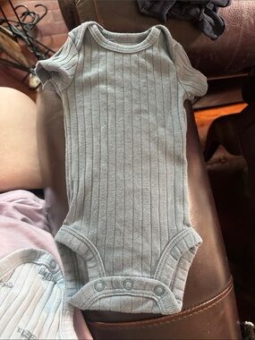 Carter's 3- One-Piece Bodysuit